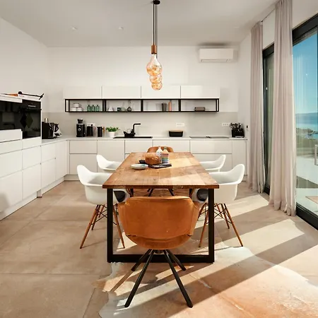 Askana, 3 Bedrooms, 4 Baths, Infinity Pool, Whirlpool, Sea View, Outdoor Kitchen Villa