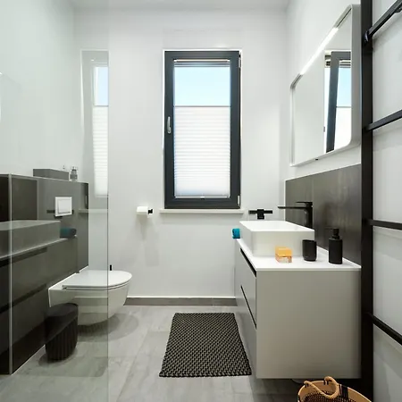 Villa Askana, 3 Bedrooms, 4 Baths, Infinity Pool, Whirlpool, Sea View, Outdoor Kitchen *