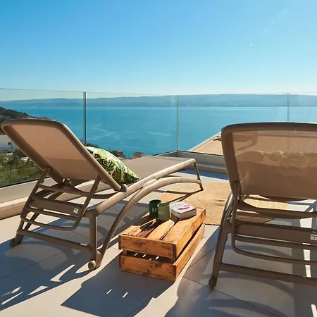 Villa Askana, 3 Bedrooms, 4 Baths, Infinity Pool, Whirlpool, Sea View, Outdoor Kitchen