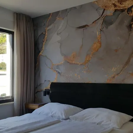 Askana, 3 Bedrooms, 4 Baths, Infinity Pool, Whirlpool, Sea View, Outdoor Kitchen * Jesenice (Split-Dalmatia)